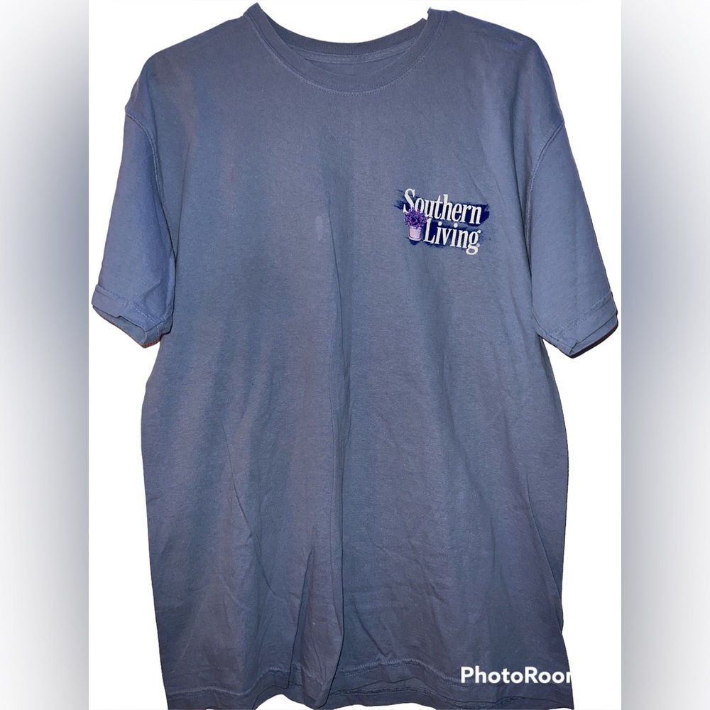 Southern Living Tee, Size Medium